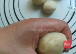 省时省力蛋黄酥(烫面法)的做法图解11
