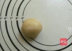 省时省力蛋黄酥(烫面法)的做法图解12