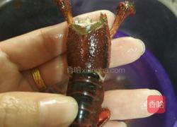 清洗小龙虾的做法图解4