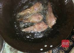 香酥鸭头的做法图解2