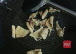 干鱿鱼炒荷兰豆的做法图解4