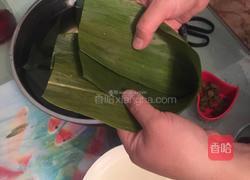 蜜枣葡萄干粽子的做法图解3