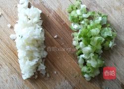 饺子皮版油泼面的做法图解8