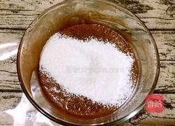 爆浆巧克力蛋糕的做法图解7