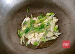 番茄黄金炒面的做法图解3