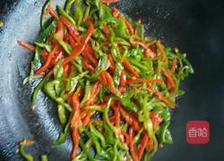 青红椒肉丝的做法图解4