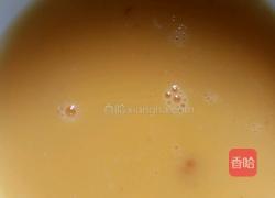 牛奶鸡蛋布丁的做法图解2