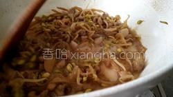 豆芽炒肉丁的做法图解26