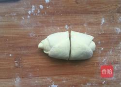 浪漫情怀必做的玫瑰花面包的做法图解4