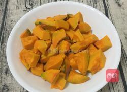 坚果仁南瓜饼的做法图解5