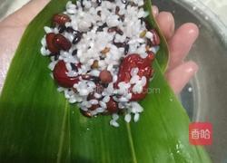 红豆蜜枣粽子的做法图解1