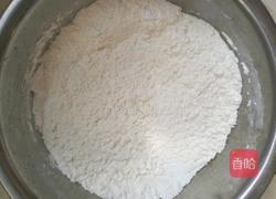 戚风蛋糕的做法图解4