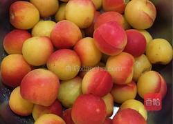 红杏果酱的做法图解2