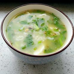 芹菜鸭蛋粥的做法[图]