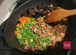口蘑豌豆炒木耳的做法图解7