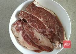黑椒煎牛排的做法图解1