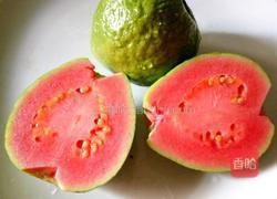 盐拌红心番石榴的做法图解2