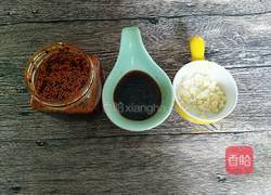 凉拌绿豆芽的做法图解2