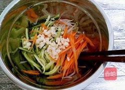 凉拌绿豆芽的做法图解7