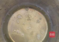 松软纸杯蛋糕（初试）的做法图解2