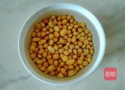 黄豆豆浆的做法图解1