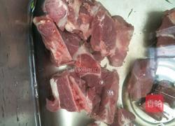 排骨玉米汤的做法图解1