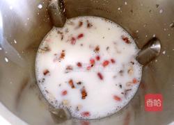 牛奶坚果露的做法图解2