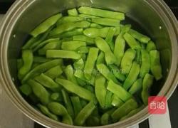 四季豆炒肉的做法图解1