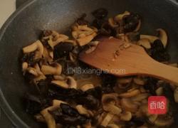 豌豆虾仁炒口蘑的做法图解10
