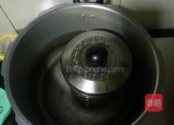 乌鸡花胶汤的做法图解4