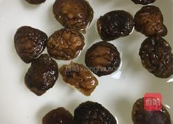 乌鸡香菇汤的做法图解1