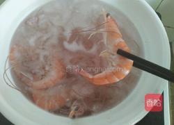 彩蔬炒虾仁的做法图解3