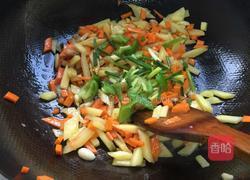 炒土豆胡萝卜丁的做法图解7