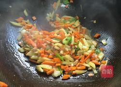 炒土豆胡萝卜丁的做法图解8