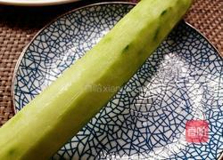皮蛋拌黄瓜的做法图解2