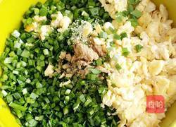 香煎韭菜鸡蛋饼的做法图解5