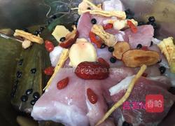 塘虱鱼瘦肉汤的做法图解5