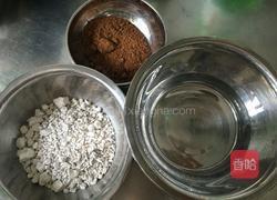 自制珍珠(番薯粉版)的做法图解1