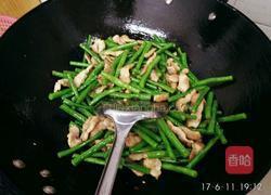 豆角炒肉片的做法图解6