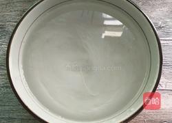 凉拌粉丝菠菜的做法图解1