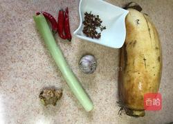 麻辣藕丁的做法图解1