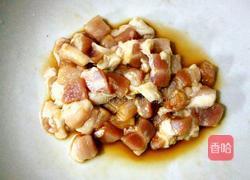 毛豆炒肉的做法图解3