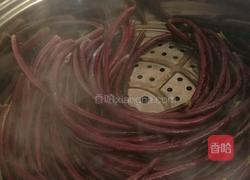 五花肉炒紫豇豆的做法图解3