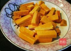 咸蛋黄焗南瓜 咸蛋黄局金瓜的做法图解3