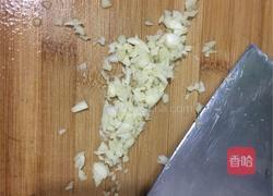 蒜蓉粉丝蒸娃娃菜的做法图解1