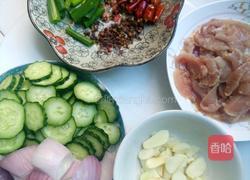 黄瓜肉片的做法图解2