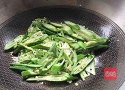 炒秋葵的做法图解7