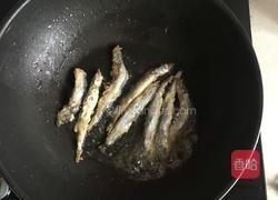 煎多春鱼的做法图解4