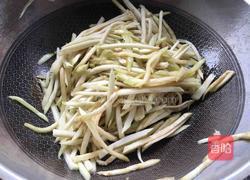 炒茄子丝的做法图解6