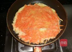 红萝卜丝煎蛋的做法图解3